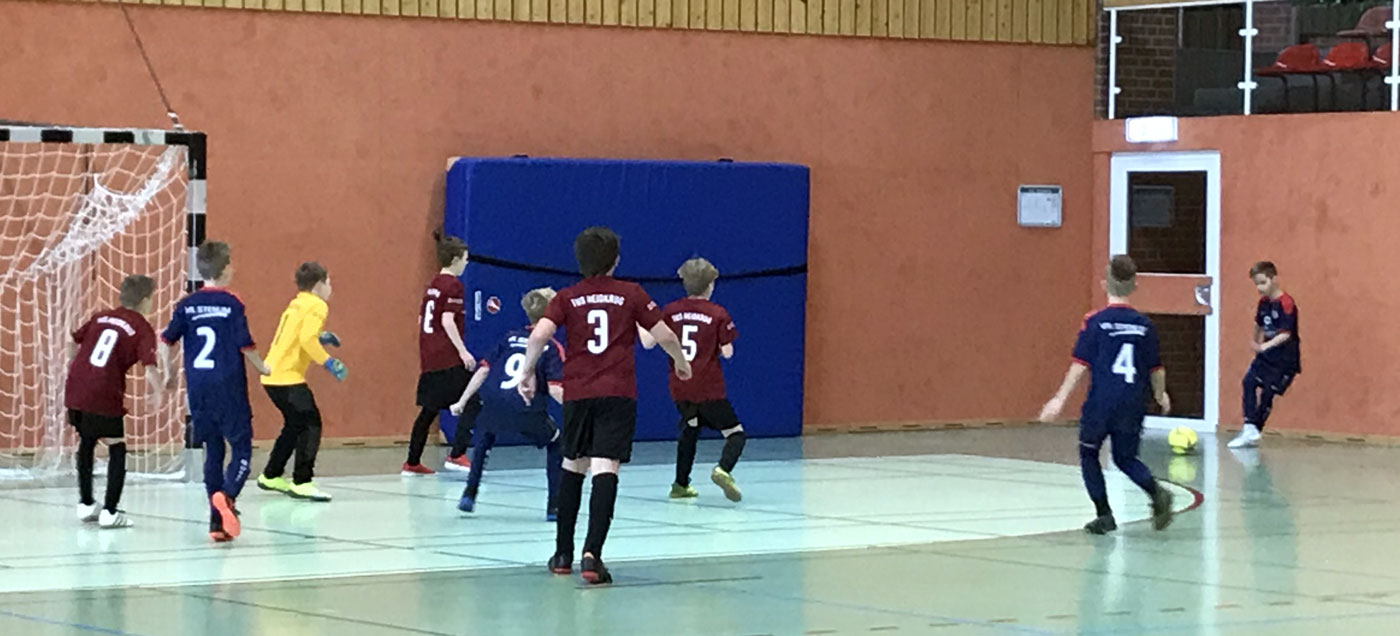 Lange Zeit drängten wir auf das Tor der Heidkruger, ehe wir Mitte der Partie mit dem 1:0 belohnt wurden. Im Anschluss machten wir es dann aber noch weit spannender als nötig.