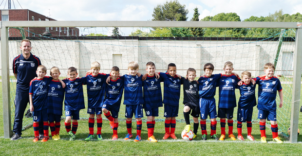 Alle Mann an Bord: Mit dem kompletten 13er-Kader waren wir heute in Hasbergen am Start, da darf ein Mannschaftsfoto natürlich nicht fehlen. :)